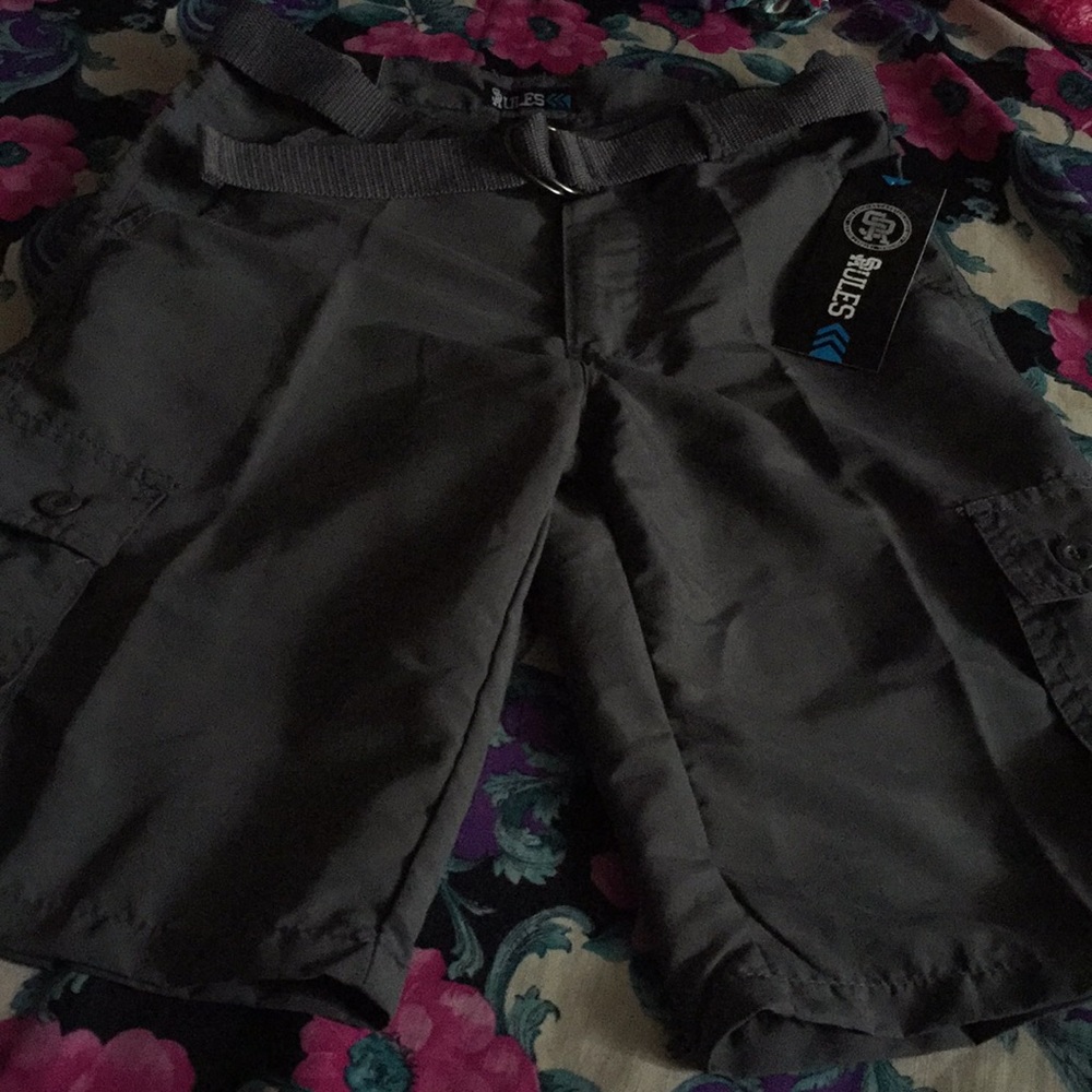 Street rules shorts